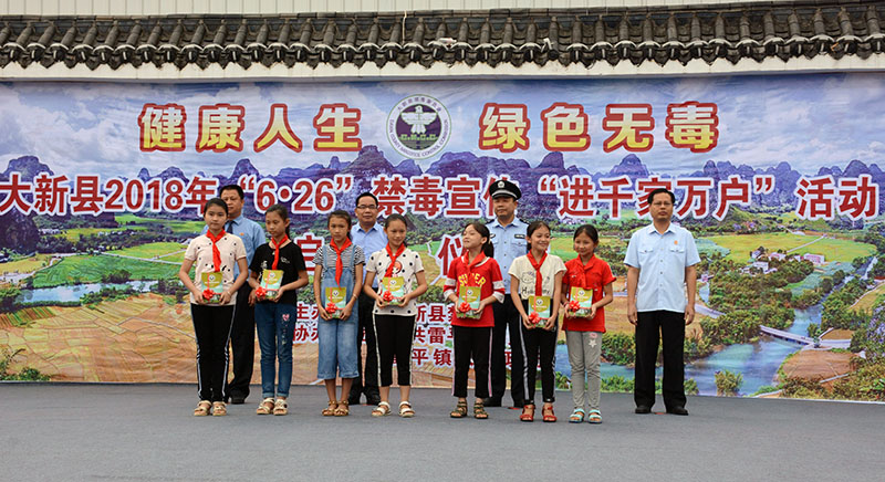 ���ؽ�����������ǧ���򻧡� 